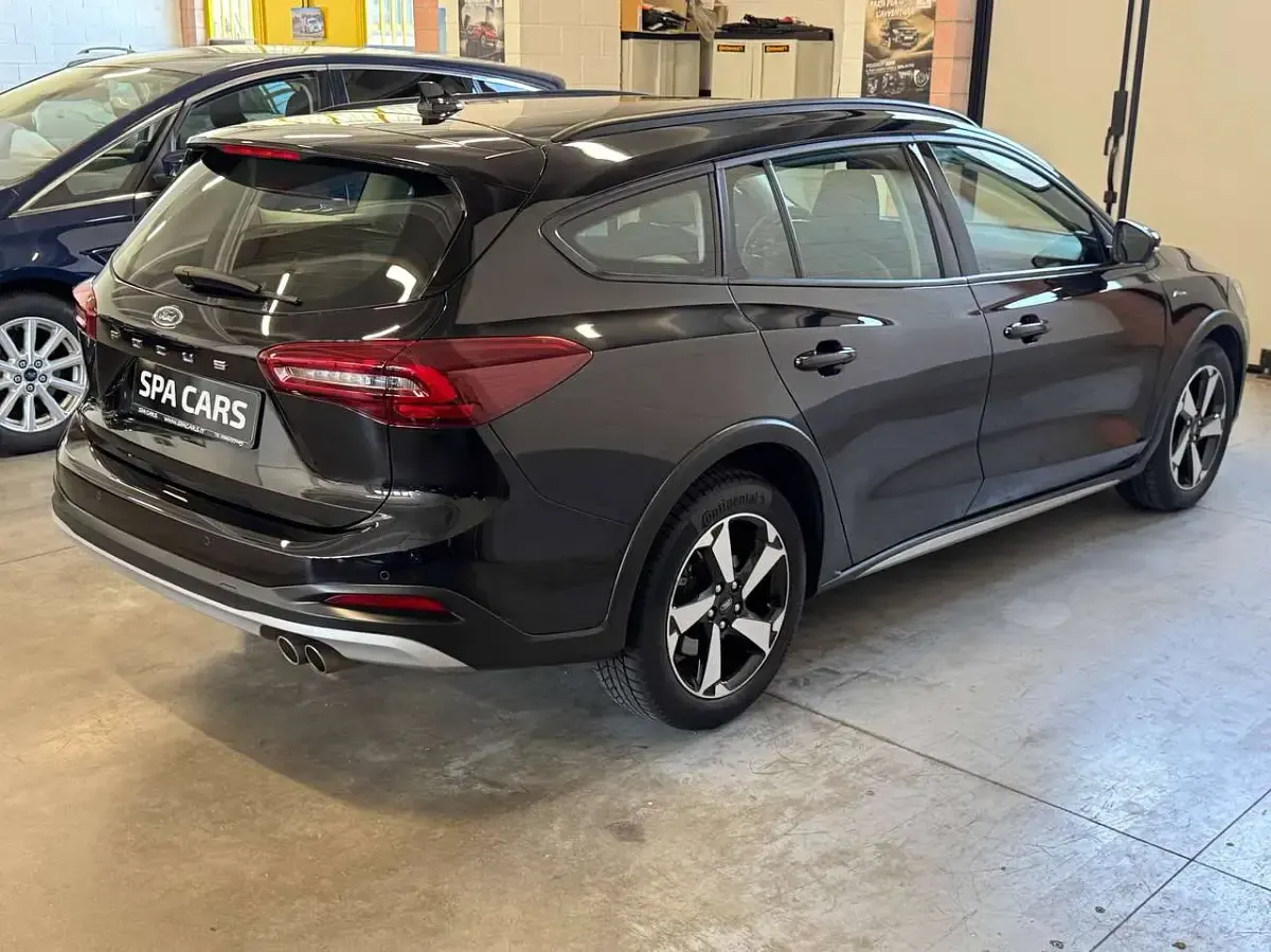 Usata Ford Focus Active 116 CV (85 kW) 2024 Nero Station wagon