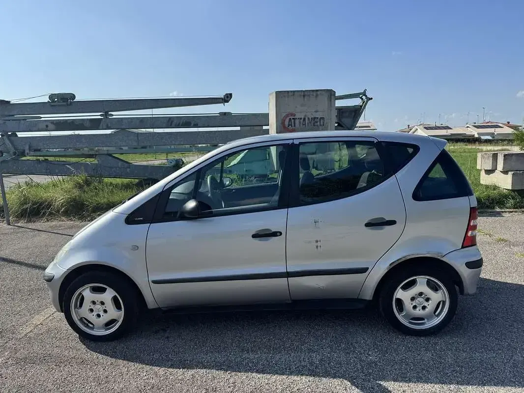 Usata Mercedes A160 Classic 102 CV (75 kW) 2002 Utilitaria