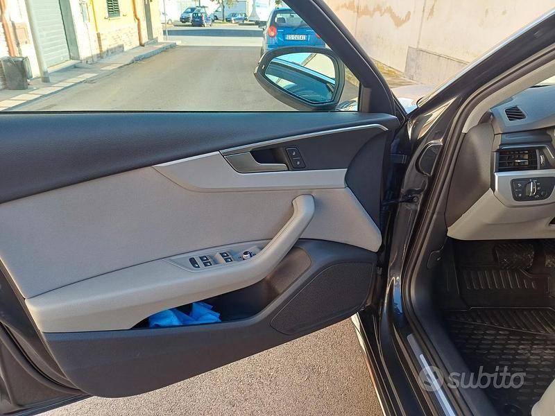 Usata Audi A4 163 CV (119 kW) 2020 Grigio Station wagon