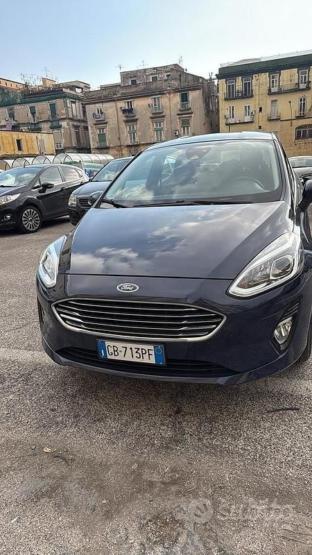 Blu Usata 2020 Ford Fiesta Due volumi | 7500 € (Buon prezzo) - Immagine 1/4