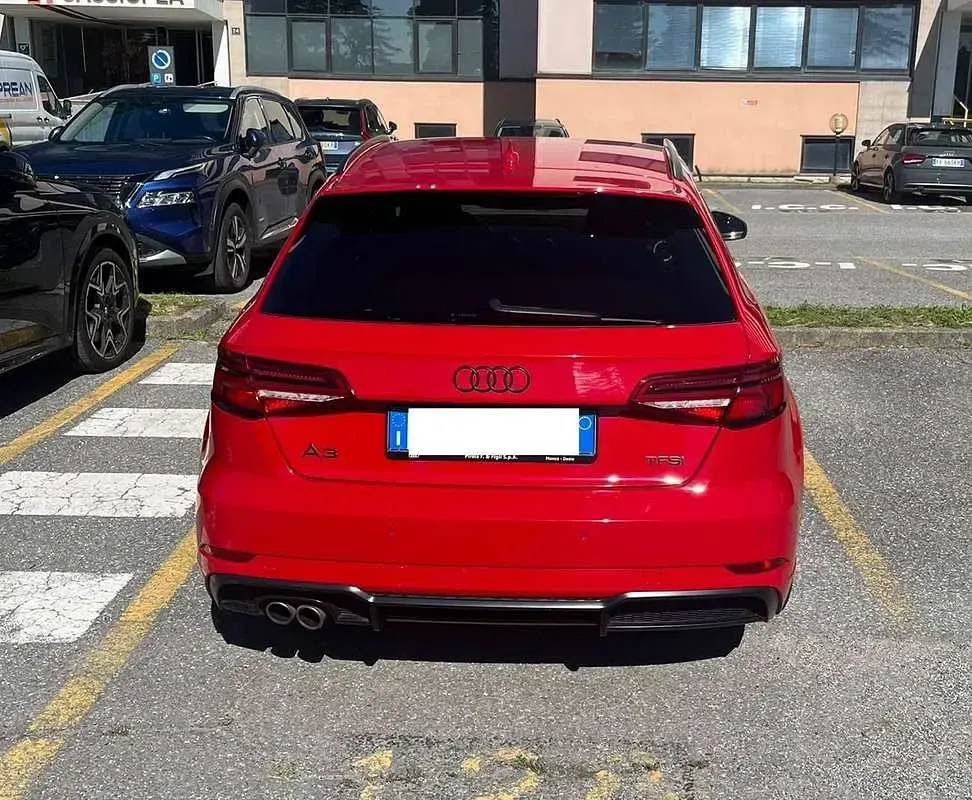Usata Audi A3 S-Line 150 CV (110 kW) 2018 Rosso Berlina