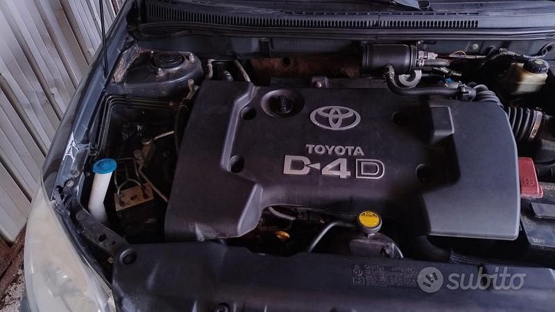 Usata Toyota Corolla 2004