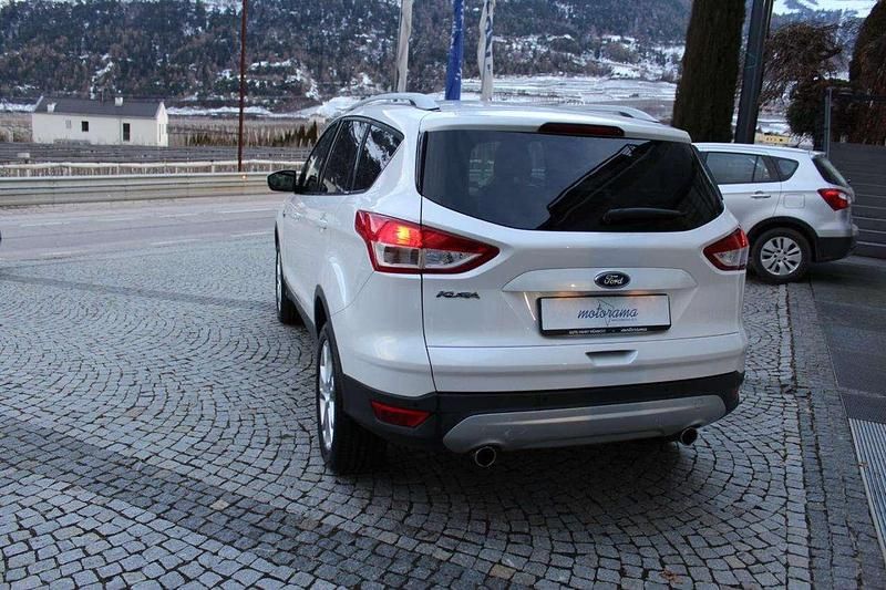 Usata Ford Kuga Titanium 150 CV (110 kW) 2015 Bianco SUV