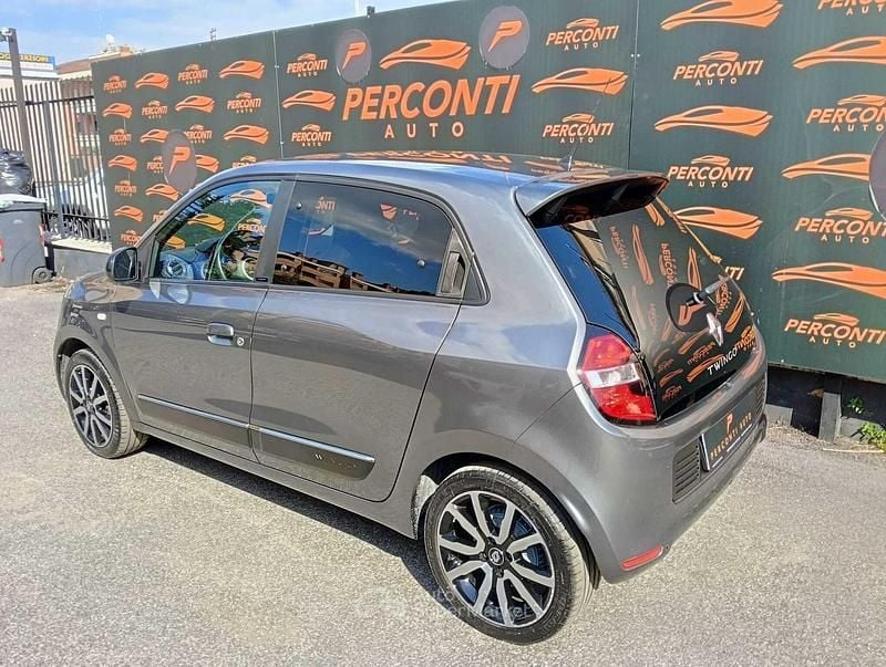 Usata Renault Twingo 90 CV (66 kW) 2016 Grigio chiaro Utilitaria