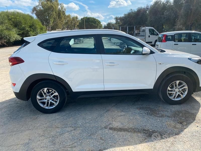 Usata Hyundai Tucson 116 CV (85 kW) 2017 Bianco SUV