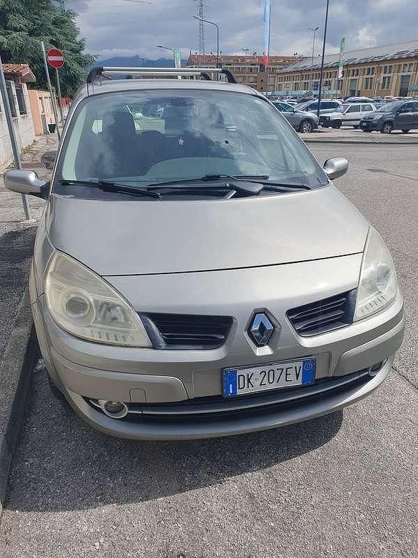 Usata Renault Scénic II Luxe 106 CV (77 kW) 2007 Monovolume
