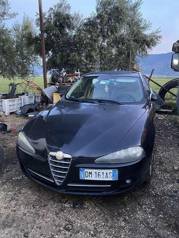 Usata 2006 Alfa Romeo 147 Due volumi | 800 € (Buon prezzo) - Immagine 1/4