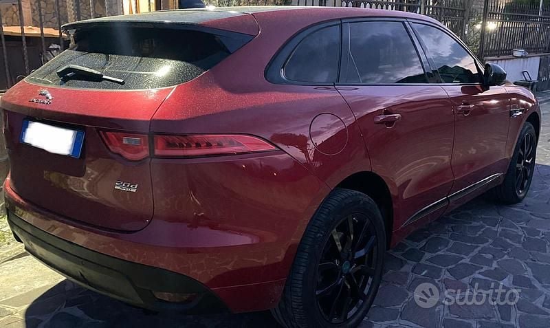 Usata Jaguar F-Pace 180 CV (132 kW) 2016 Rosso SUV