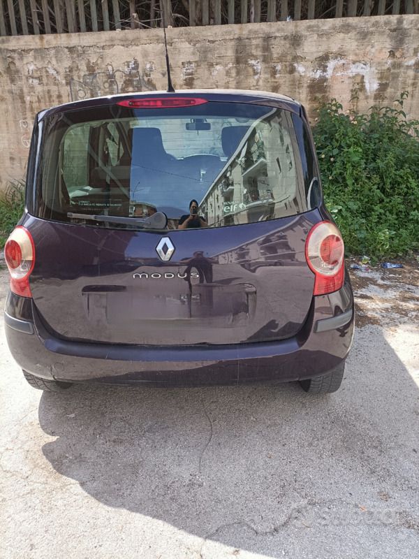 Usata Renault Modus 75 CV (55 kW) 2006 Blu Monovolume