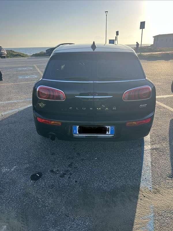 Usata Mini One Clubman 102 CV (75 kW) 2019 Nero Station wagon