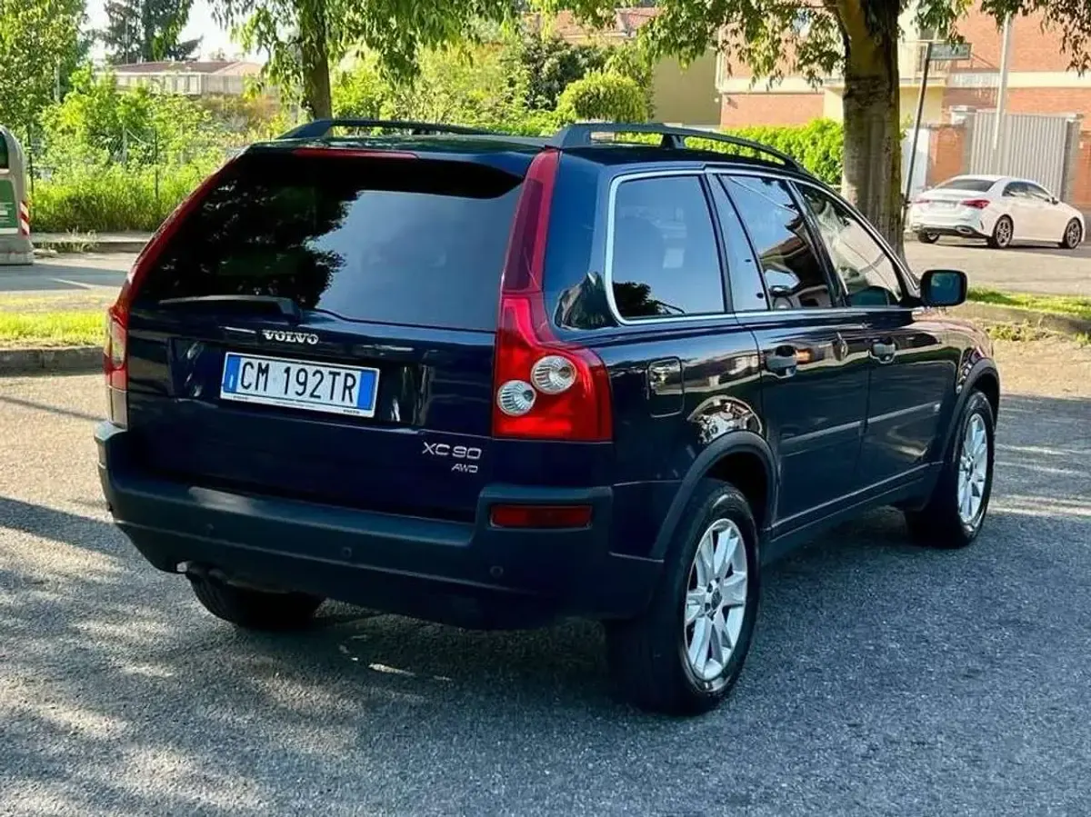 Usata Volvo XC90 163 CV (119 kW) 2004 Blu/azzurro SUV