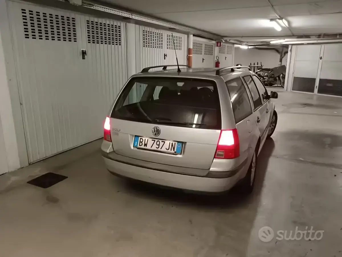 Usata VW Golf IV 105 CV (77 kW) 2001 Grigio Station wagon
