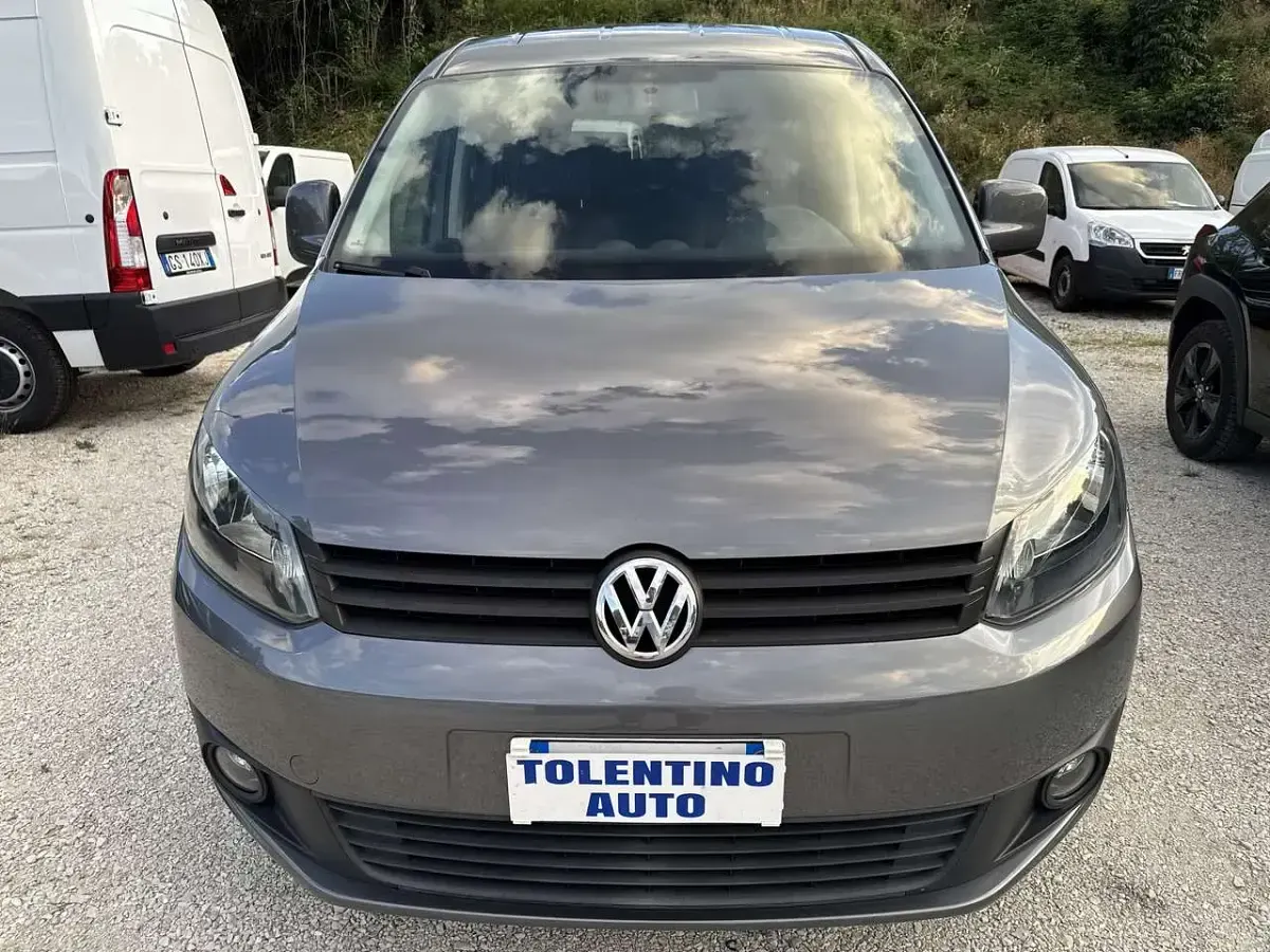 Usata VW Caddy Maxi 109 CV (80 kW) 2015 Grigio Monovolume