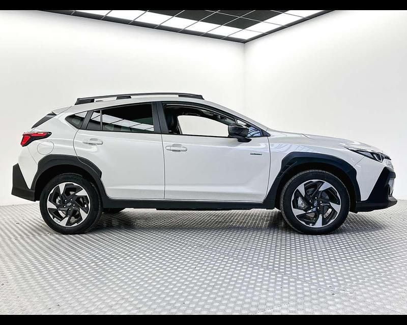 Usata Subaru Crosstrek Style 136 CV (100 kW) 2024 Crystal white pearl SUV