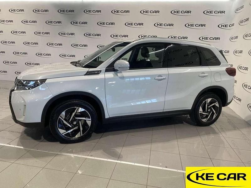 Usata Suzuki Vitara 110 CV (80 kW) 2025 Bianco SUV