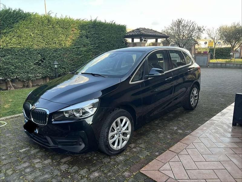 Usata BMW 216 Advantage 116 CV (85 kW) 2018 Nero Station wagon