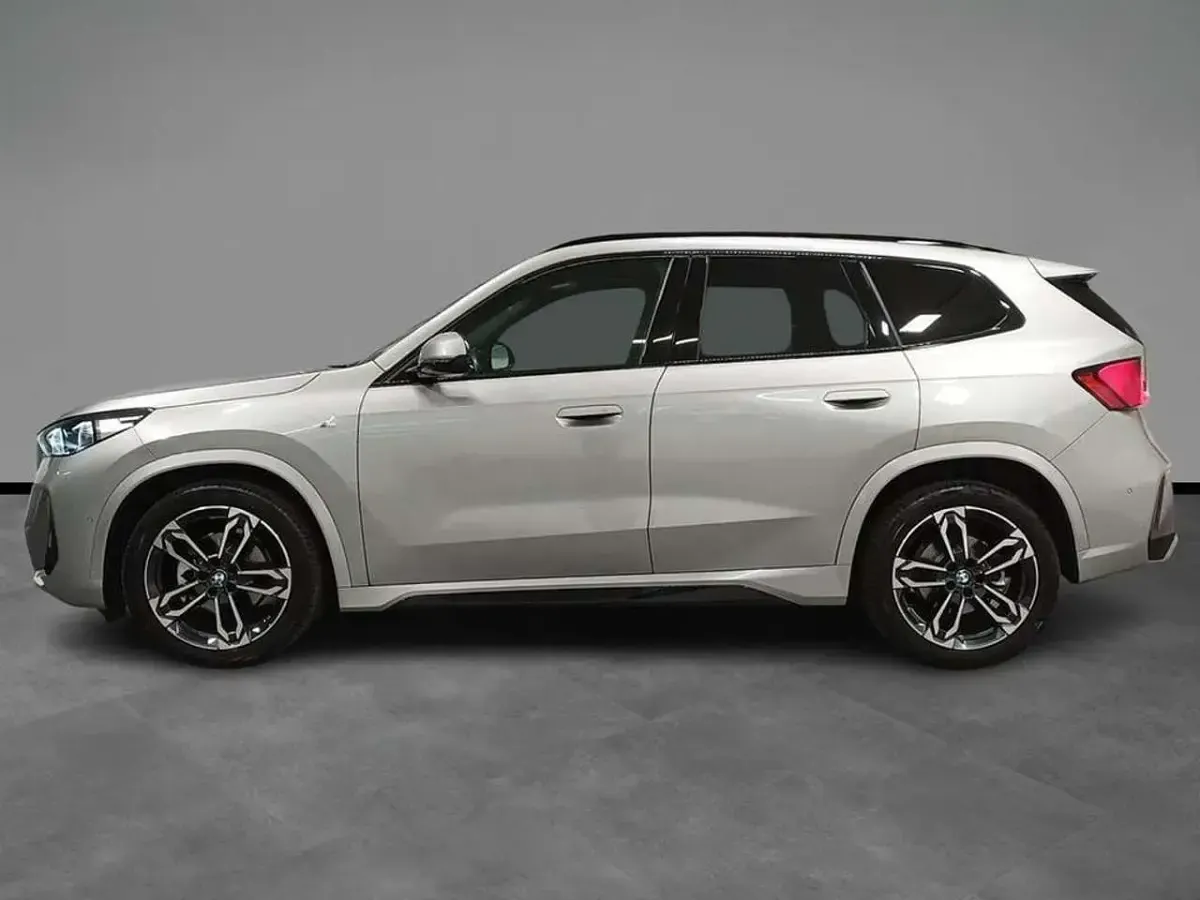 Usata BMW X1 M Sport 163 CV (119 kW) 2023 Space silver metallizzato SUV