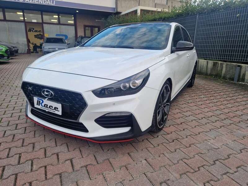 Begagnad Hyundai i30 N Performance 275 HK (202 kW) 2021 Vit Sedan