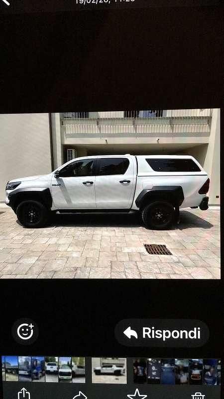 Usata Toyota HiLux Sport 204 CV (150 kW) 2025 Bianco Pick-up