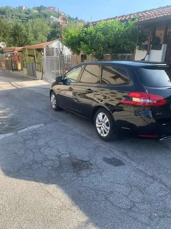Usata Peugeot 308 SW GT-line 120 CV (88 kW) 2018 Nero Station wagon