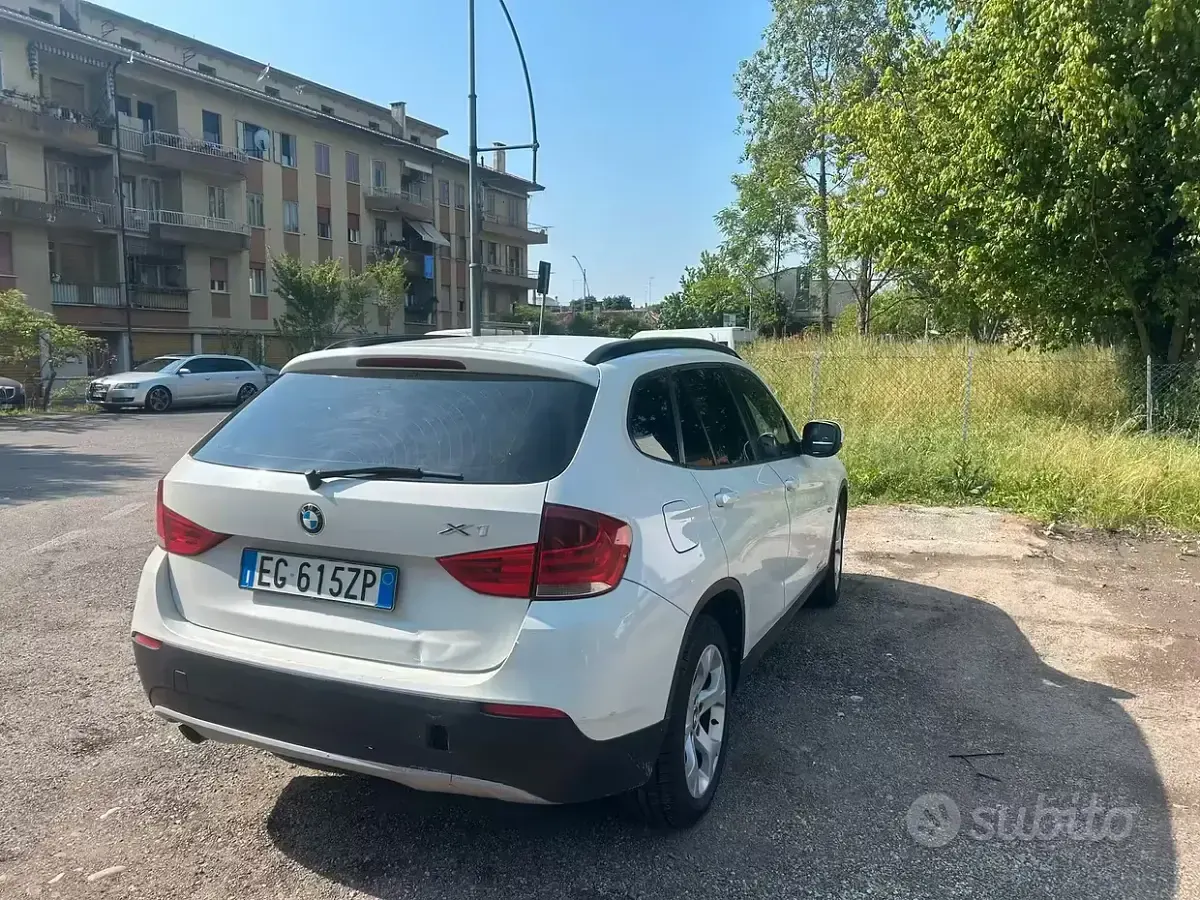 Usata BMW X1 143 CV (105 kW) 2011 Bianco SUV