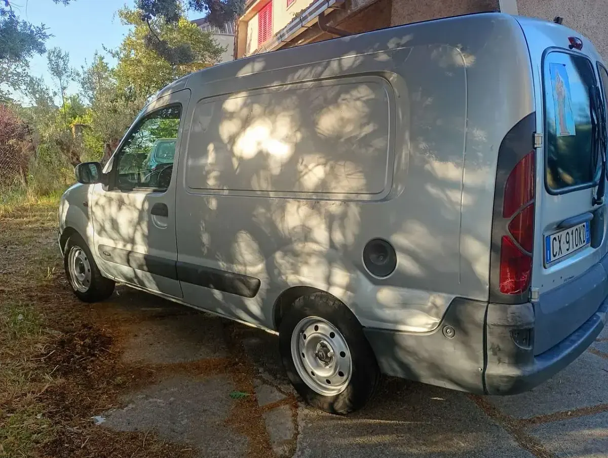 Usata Renault Kangoo Expression 64 CV (47 kW) 2002 Other Monovolume