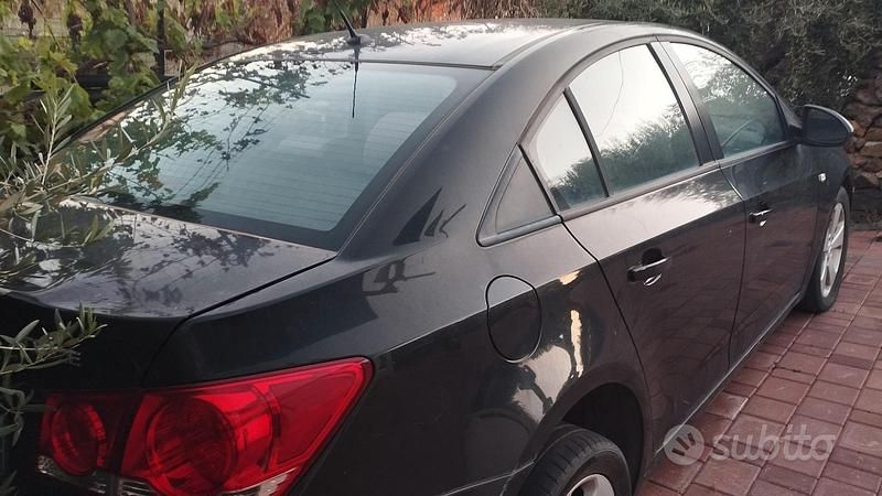 Usata Chevrolet Cruze 163 CV (119 kW) 2011 Nero Berlina