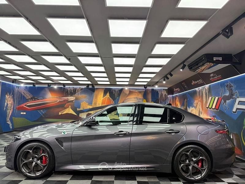 Usata Alfa Romeo Giulia Quadrifoglio 519 CV (381 kW) 2023 Grigio Berlina