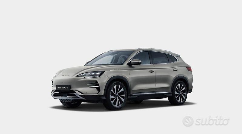 Nuova BYD Seal U Boost 218 CV (160 kW) 2025 Grigio SUV