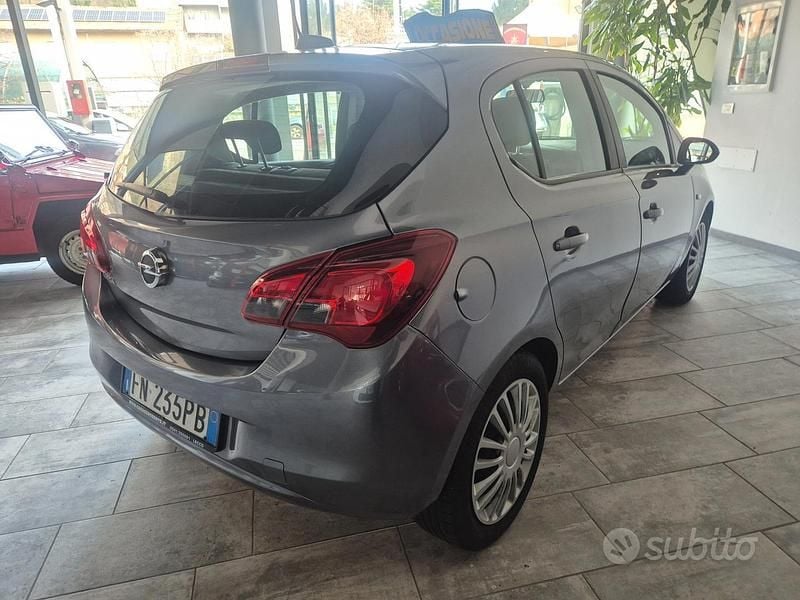 Usata Opel Corsa 69 CV (50 kW) 2018 Grigio Berlina
