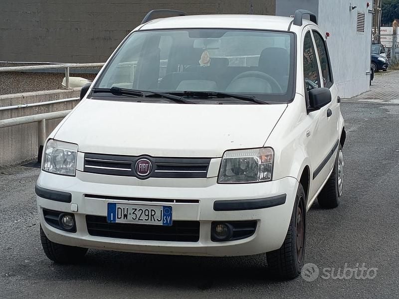 Bianco Usata 2009 Fiat Panda Dynamic Tre volumi | 1500 € (Super prezzo) - Immagine 1/4