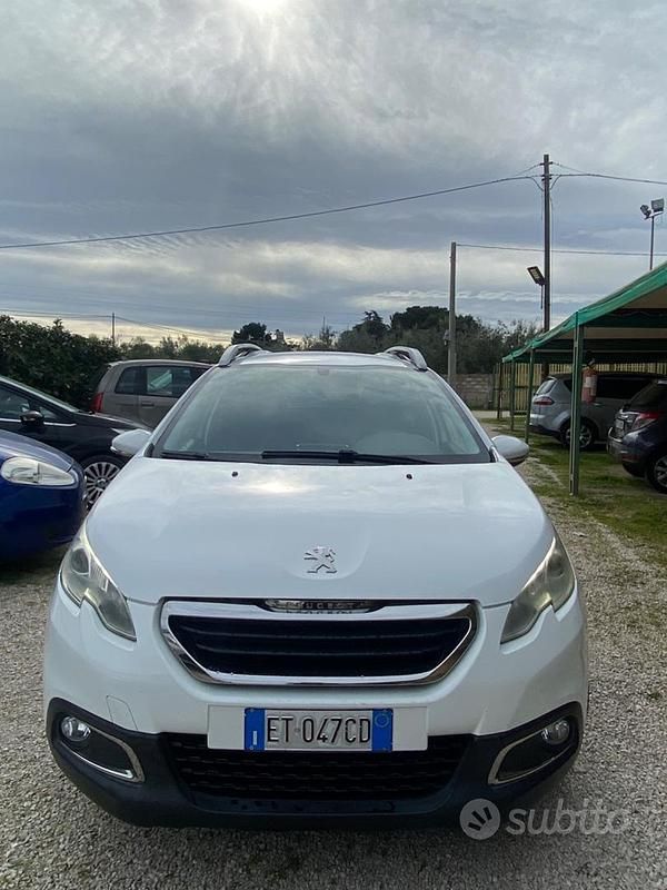 Usata Peugeot 2008 Allure 82 CV (60 kW) 2014 Bianco SUV