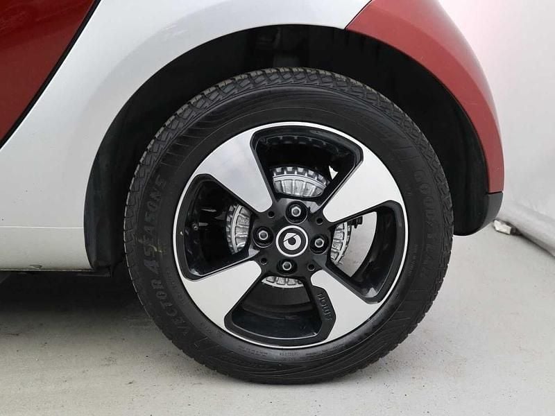 Usata Smart ForTwo Coupé Passion 41 kW (56 CV) 2021 Rosso Utilitaria