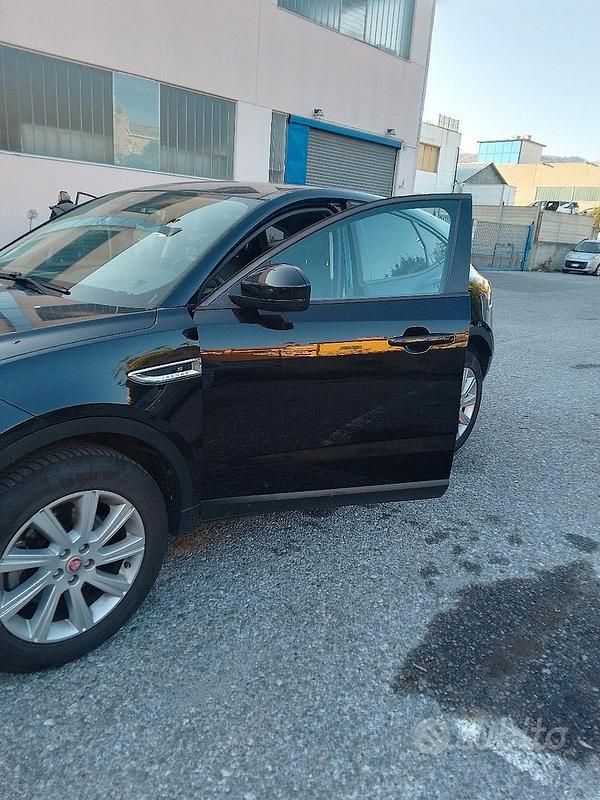 Usata Jaguar E-Pace 204 CV (150 kW) 2019 SUV