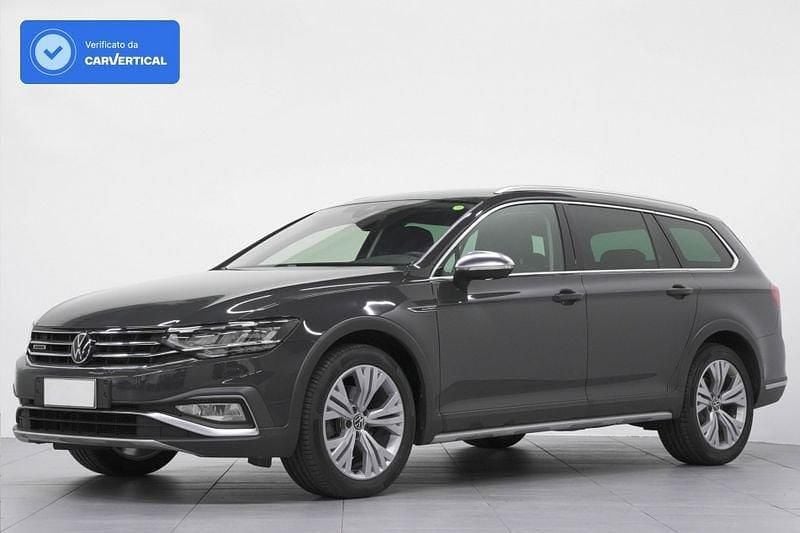 Usata VW Passat Alltrack 200 CV (147 kW) 2021 Grigio Station wagon