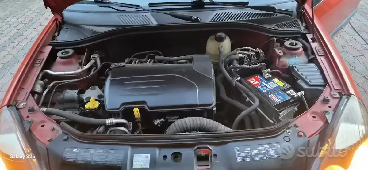 Usata Renault Clio II 75 CV (55 kW) 2004 Berlina