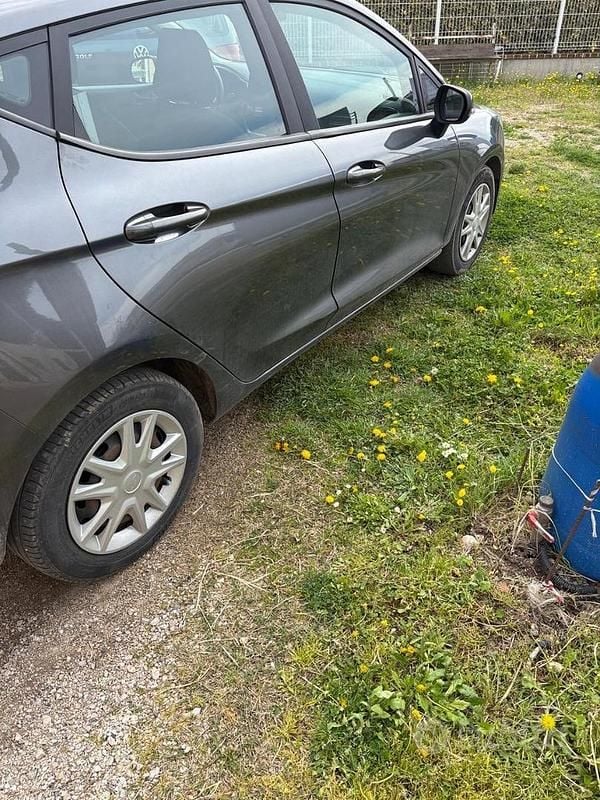 Usata Ford Fiesta 99 CV (72 kW) 2022 Utilitaria