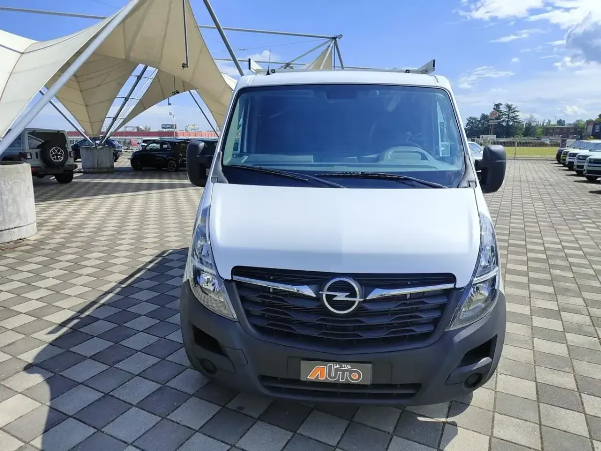 Usata Opel Movano 135 CV (99 kW) 2021 Artik white Furgone
