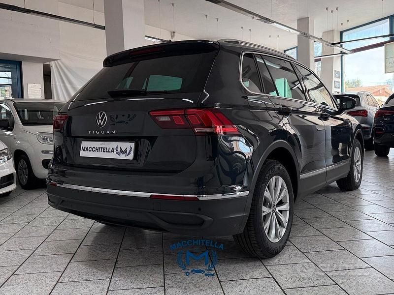 Usata VW Tiguan Elegance 150 CV (110 kW) 2022 Grigio SUV