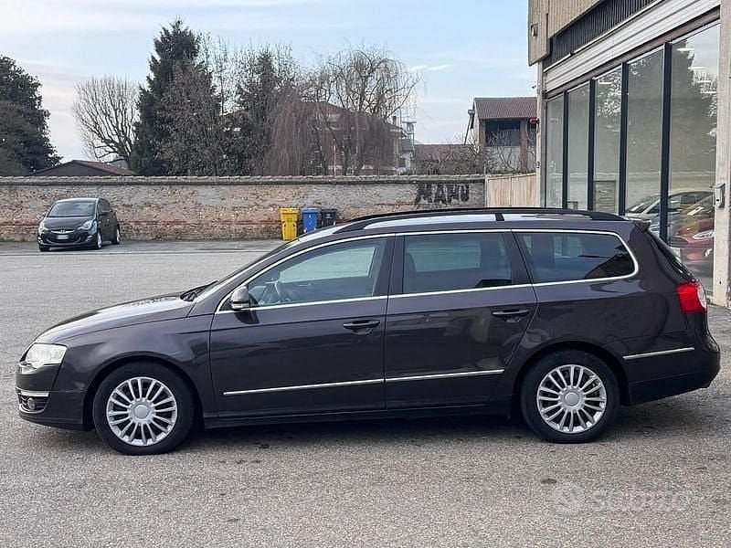 Usata VW Passat Comfortline 140 CV (102 kW) 2009 Grigio Station wagon