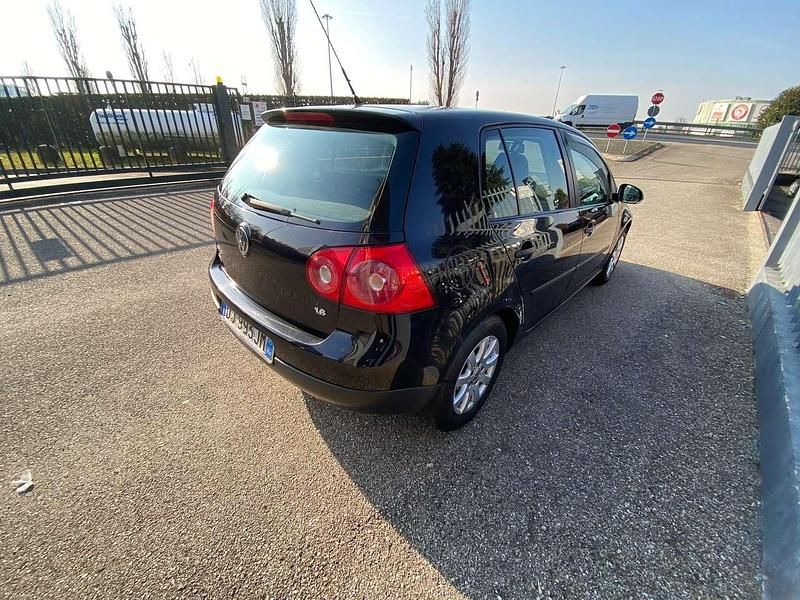 Usata VW Golf V 102 CV (75 kW) 2007 Nero Berlina