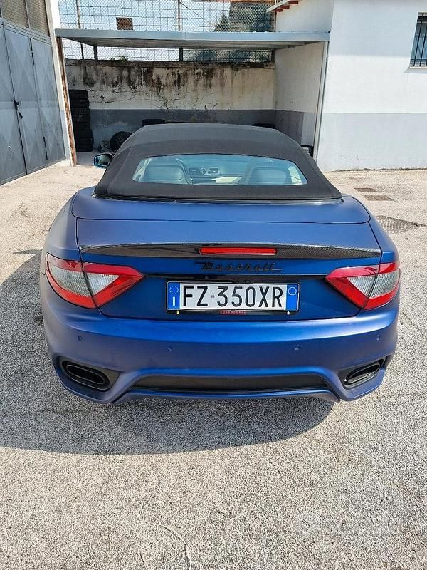 Usata Maserati GranCabrio 490 CV (360 kW) 2019 Blu Cabrio