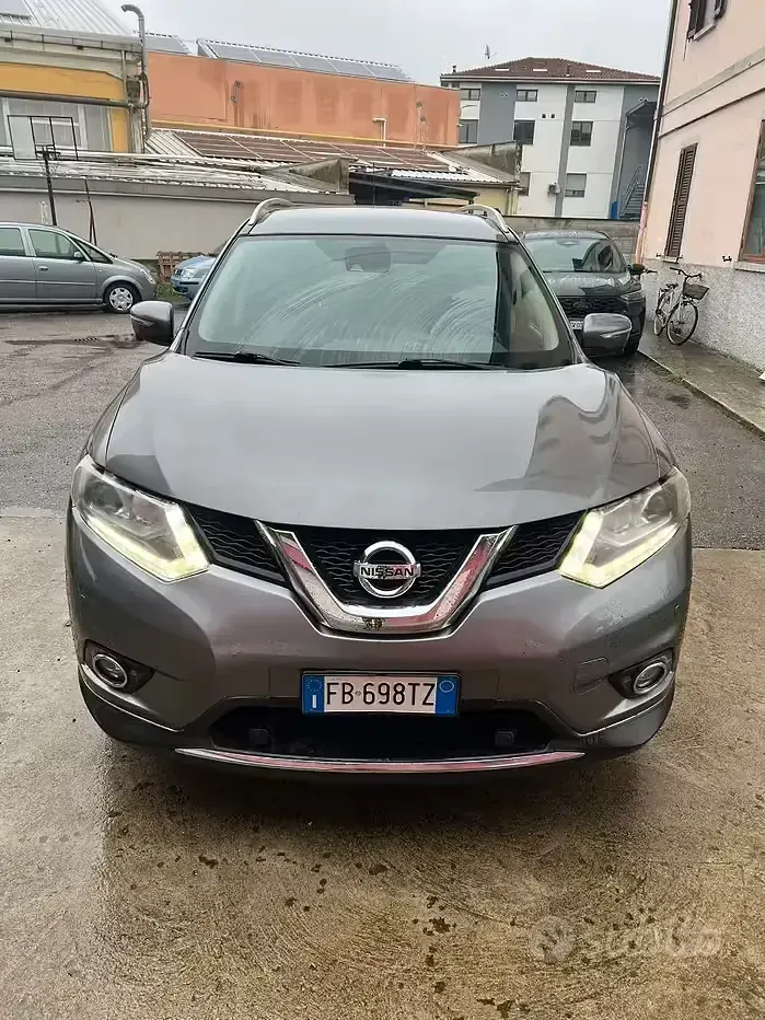 Usata Nissan X-Trail 131 CV (96 kW) 2015 Grigio SUV