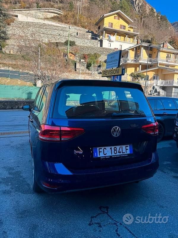 Usata VW Touran Comfortline 110 CV (80 kW) 2016 Blu Monovolume