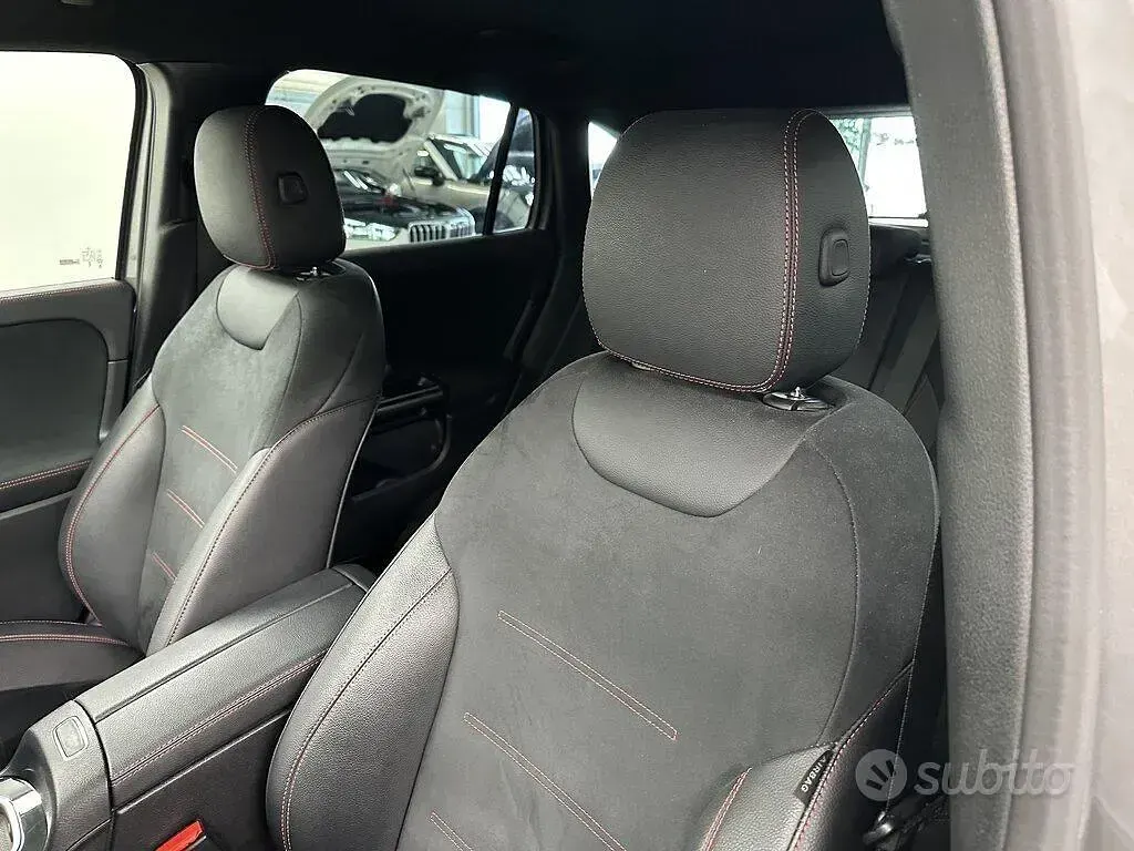 Usata Mercedes GLA200 AMG Line Premium 150 CV (110 kW) 2024 Other SUV