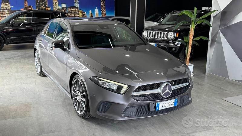 Usata Mercedes A180 Premium 115 CV (84 kW) 2019 Grigio Berlina