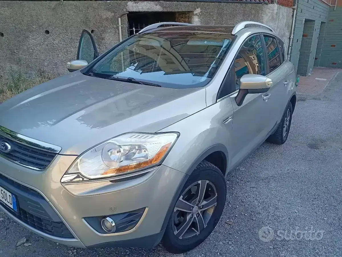 Usata Ford Kuga Titanium 136 CV (100 kW) 2009 Verde SUV