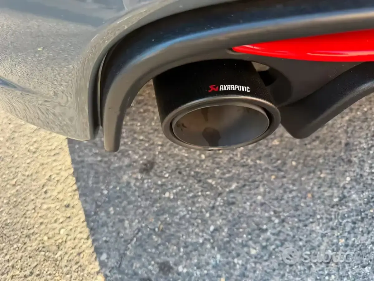 Usata Abarth 695 165 CV (121 kW) 2017 Grigio Utilitaria