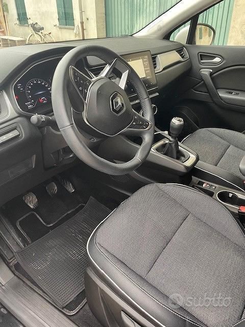 Usata Renault Captur Techno 140 CV (102 kW) 2023 Nero SUV