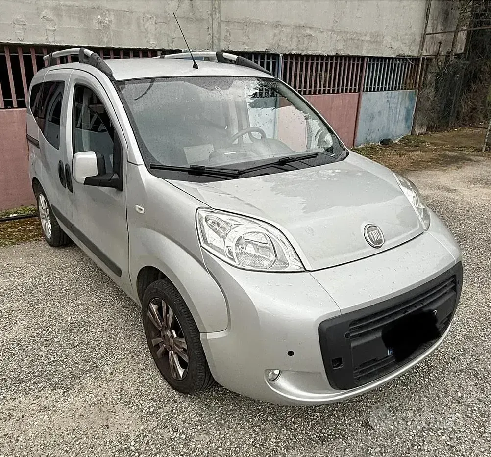 Gebraucht Fiat Qubo Trekking 77 PS (56 kW) 2010 Grau Van / Kleinbus